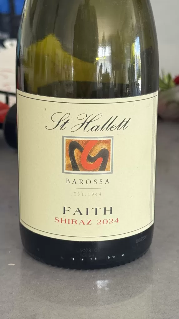 Wine bottle image